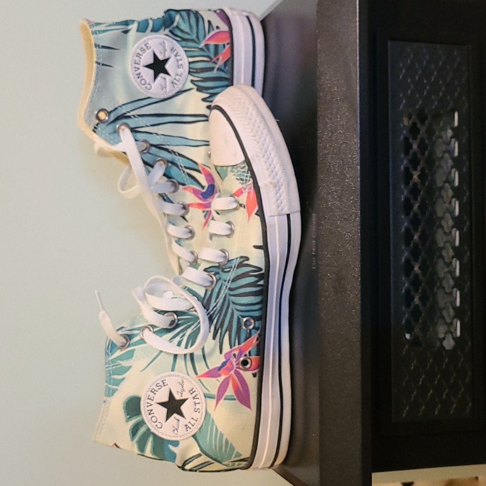 Hawaiian flower converse